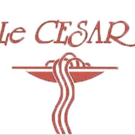 Le Cesar Hotel โรยาต์ ภายนอก รูปภาพ